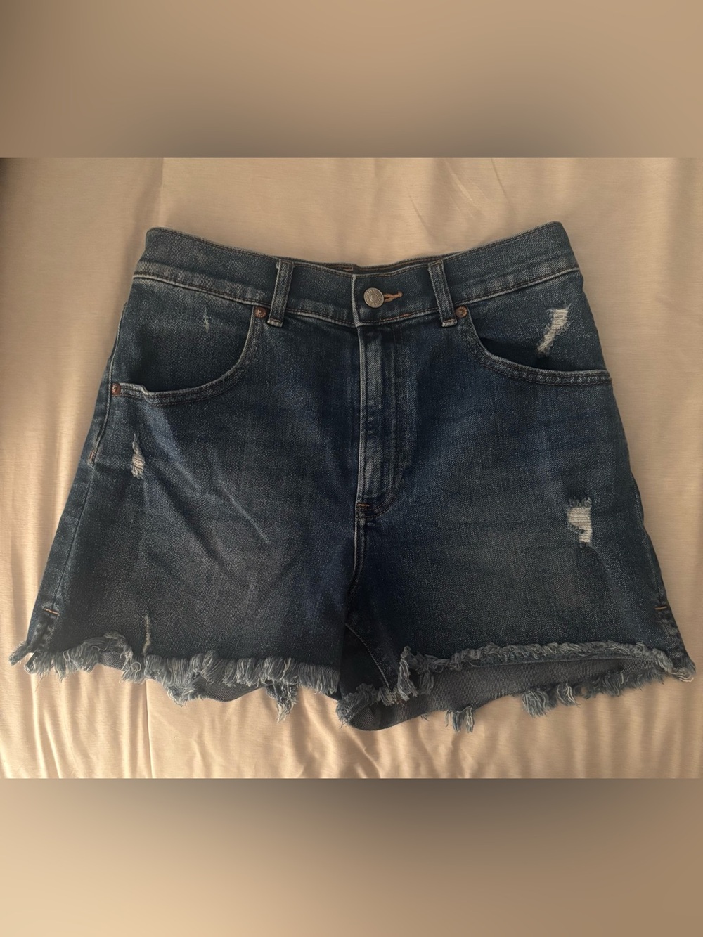 Distressed high waisted Denim Shorts